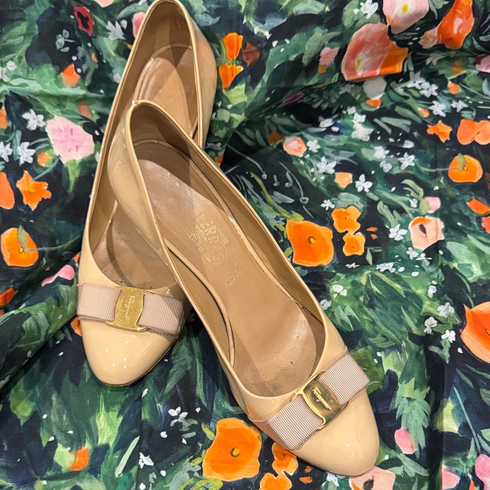 Salvatore Ferragamo Vara Nude Patent Leather Heels with Gold Accent